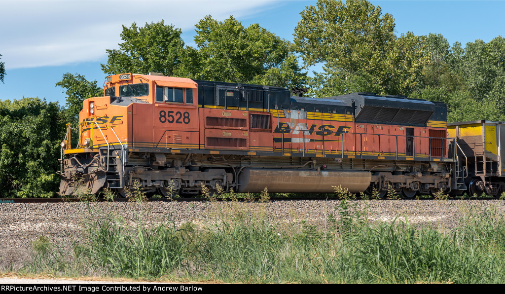 Lone Leader on BNSF Coal Train